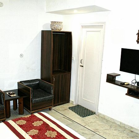 Kaveri Hotel And Restaurant Yamunānagar Dış mekan fotoğraf