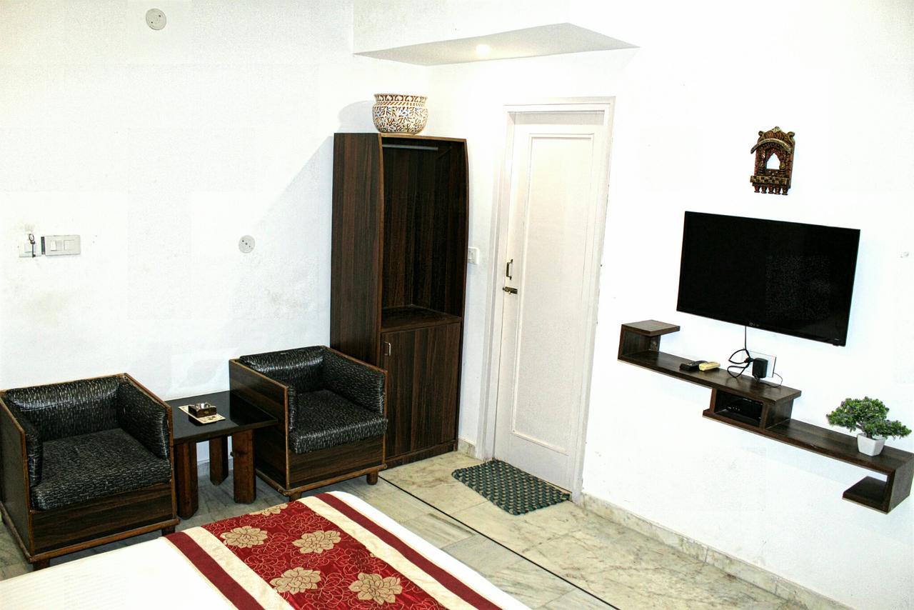 Kaveri Hotel And Restaurant Yamunānagar Dış mekan fotoğraf